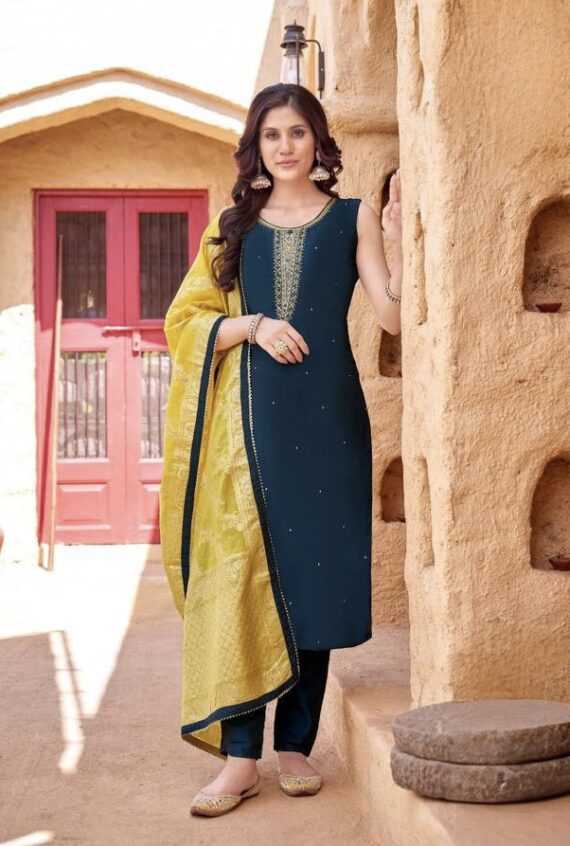 Blue Mirage Banarasi Set