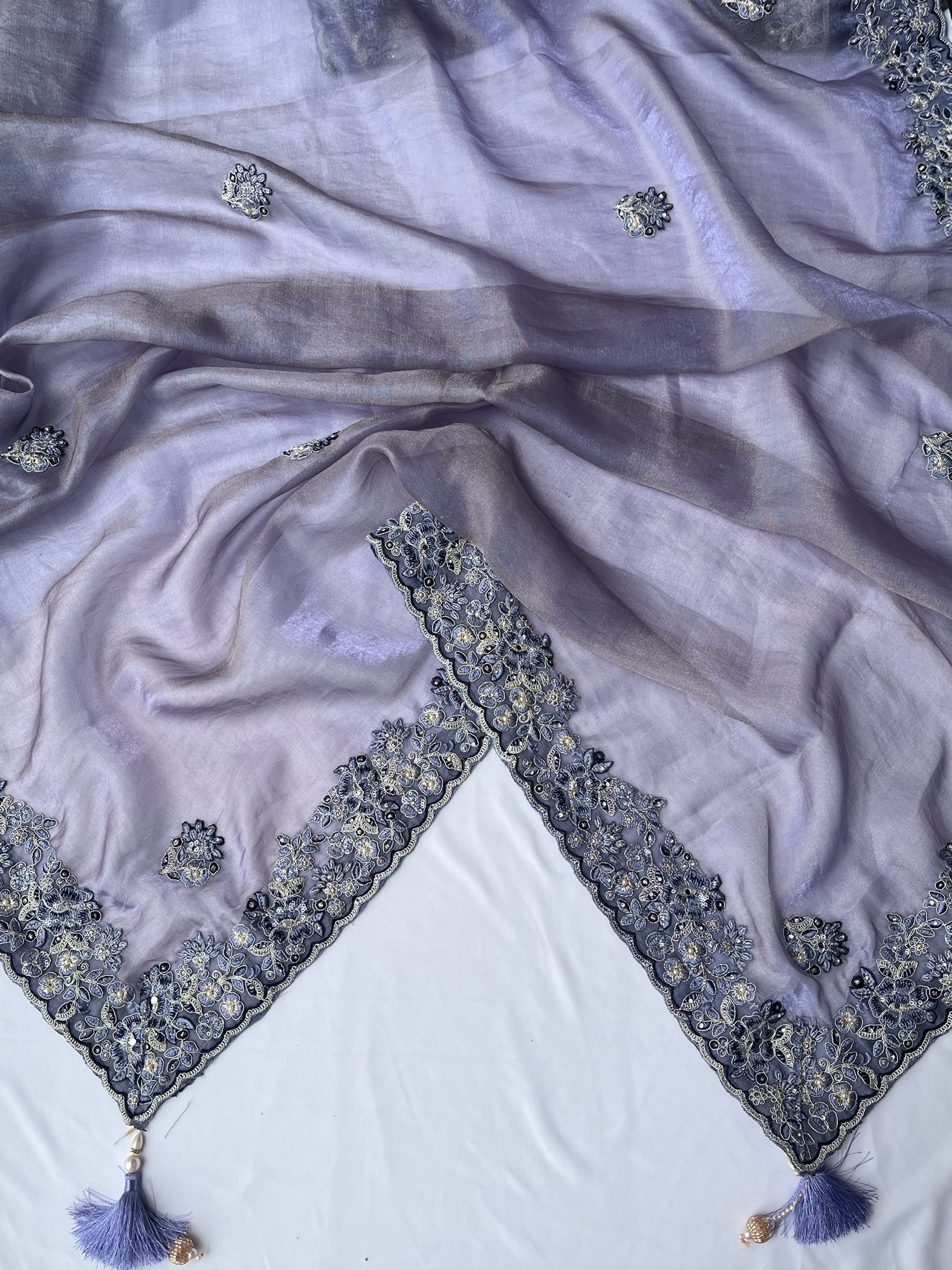 Purple Organza Thread & Sequin Saree - Image 5