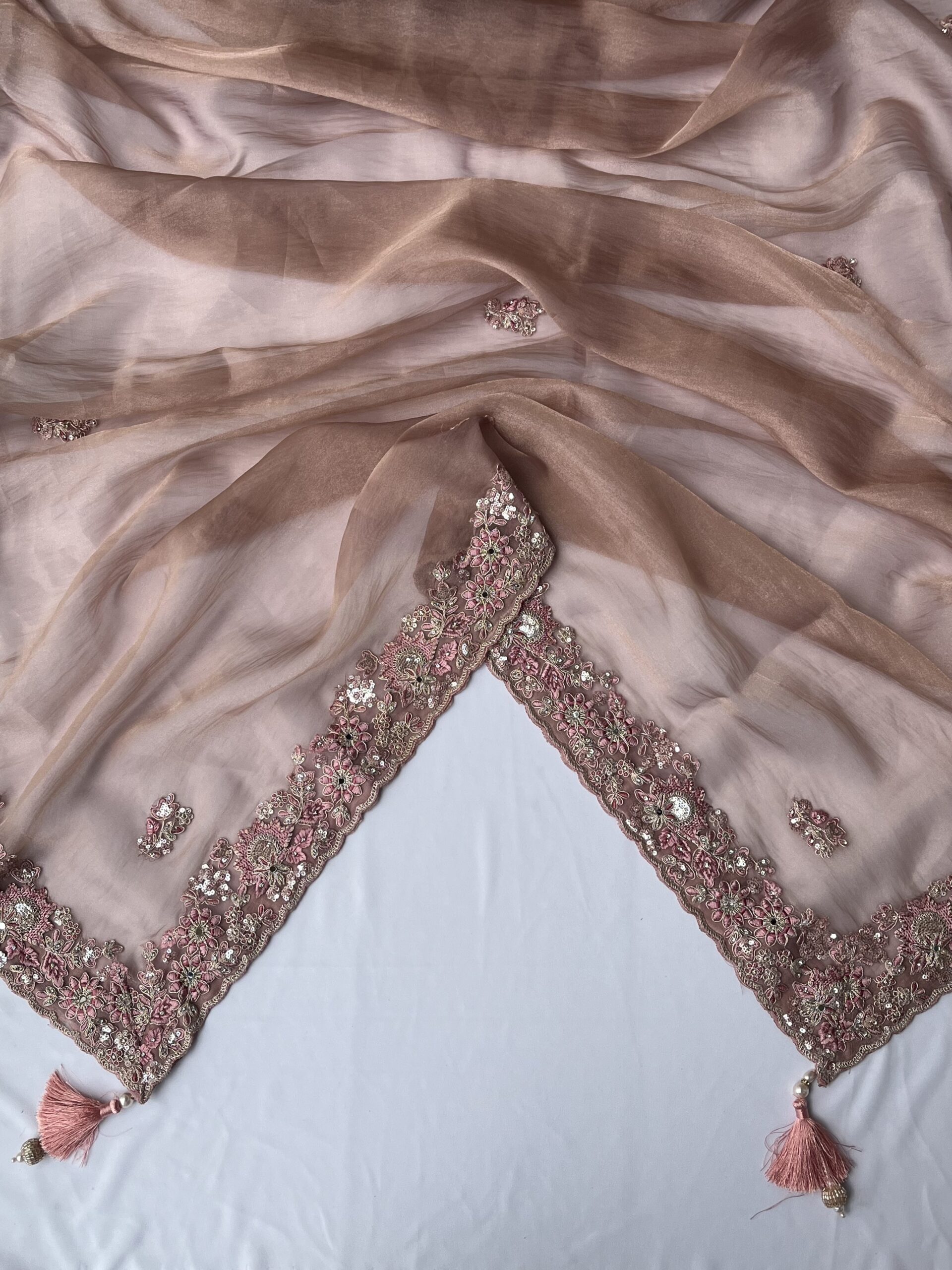 Dusky Pink Radiance Mirror Saree - Image 5