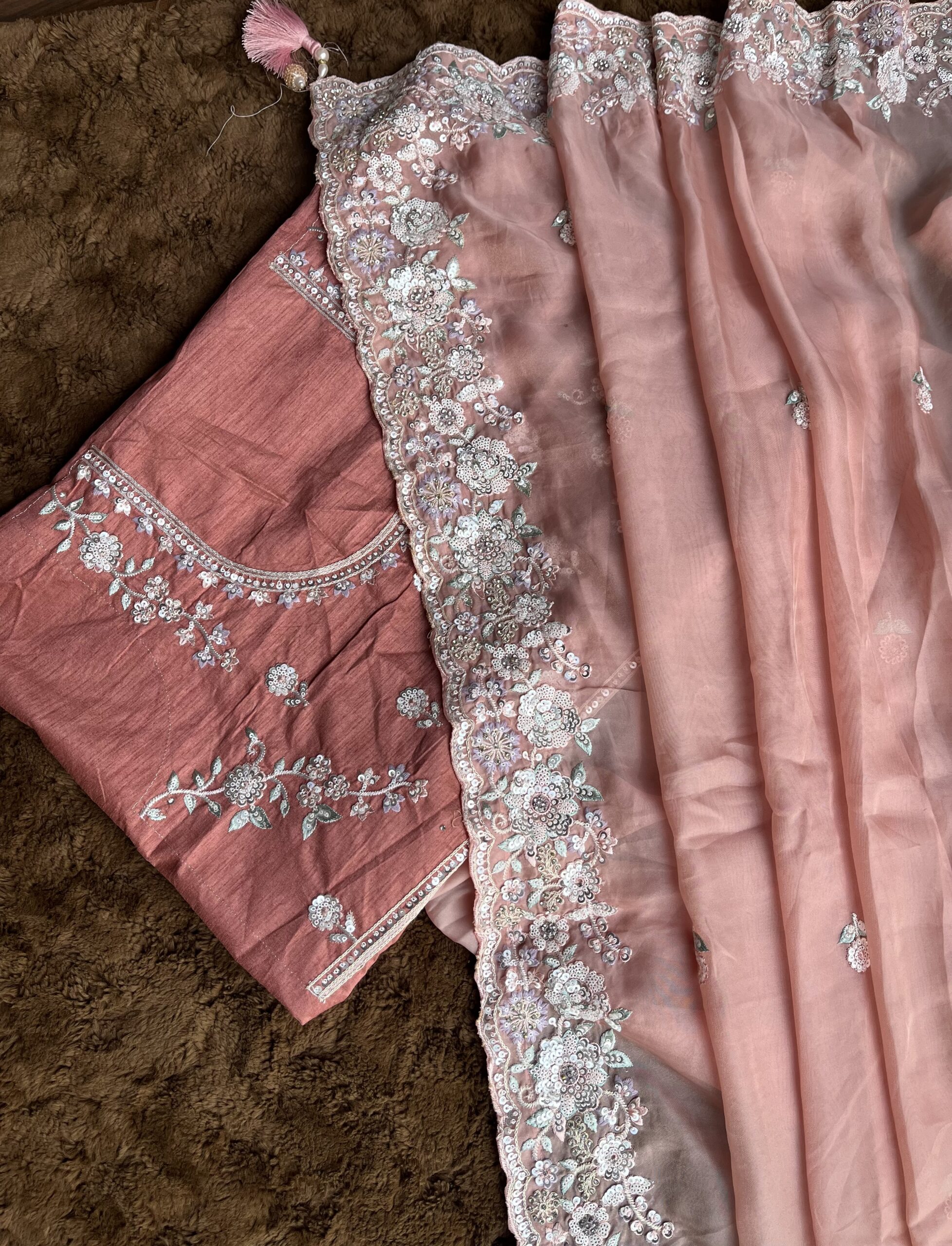 Peach Sparkle Elegance Saree - Image 4