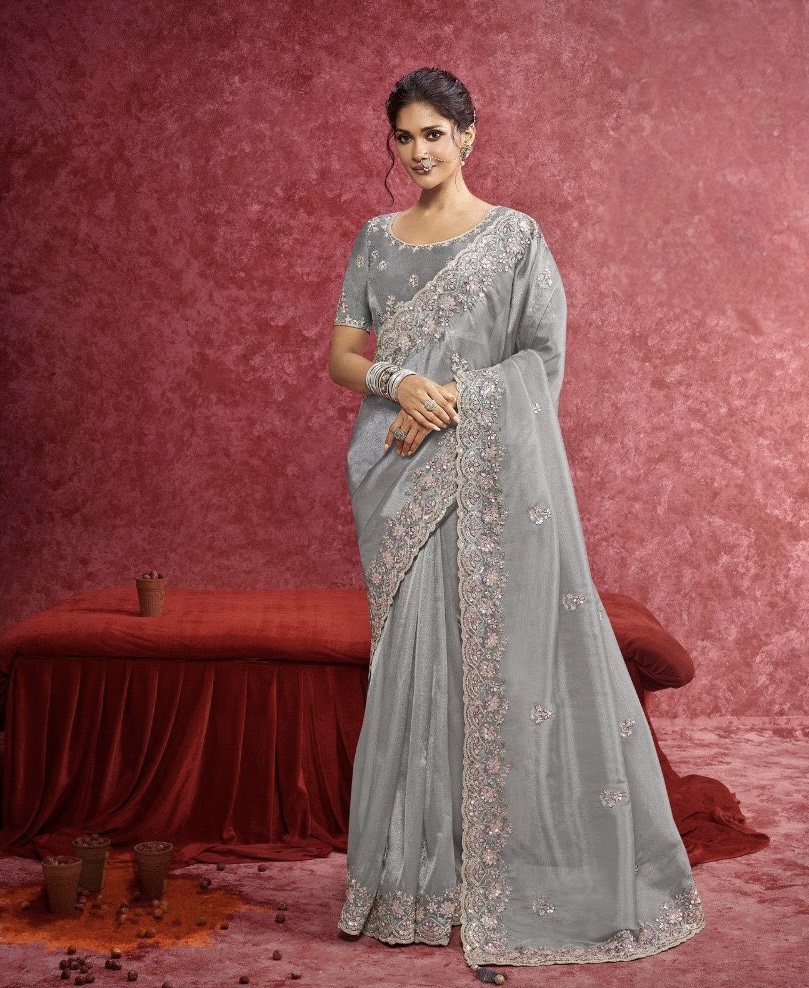 Grey Organza Thread & Sequin Saree - Image 6